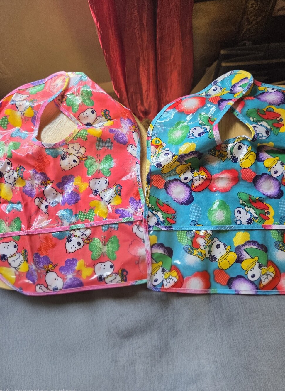 Kids Waterproof Snoopy Pattern Bib - Pink and Blue